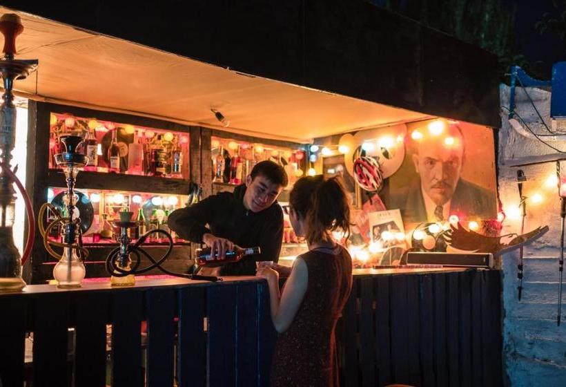 Sunhouse Hostel Karakol