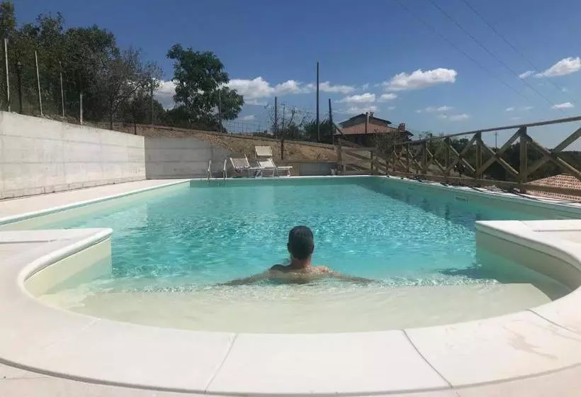 Villa Poggio Ulivo Pool Apartments