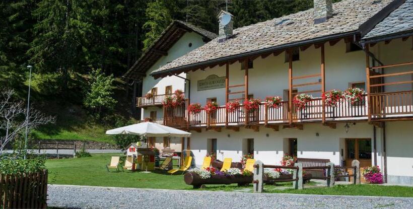 住宿加早餐  Dresalwoald