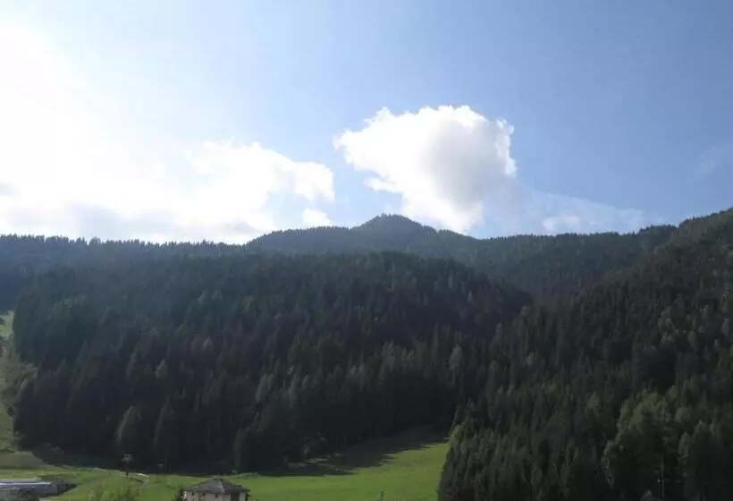 Aamiaismajoitus (B&B) Meublè Blue House