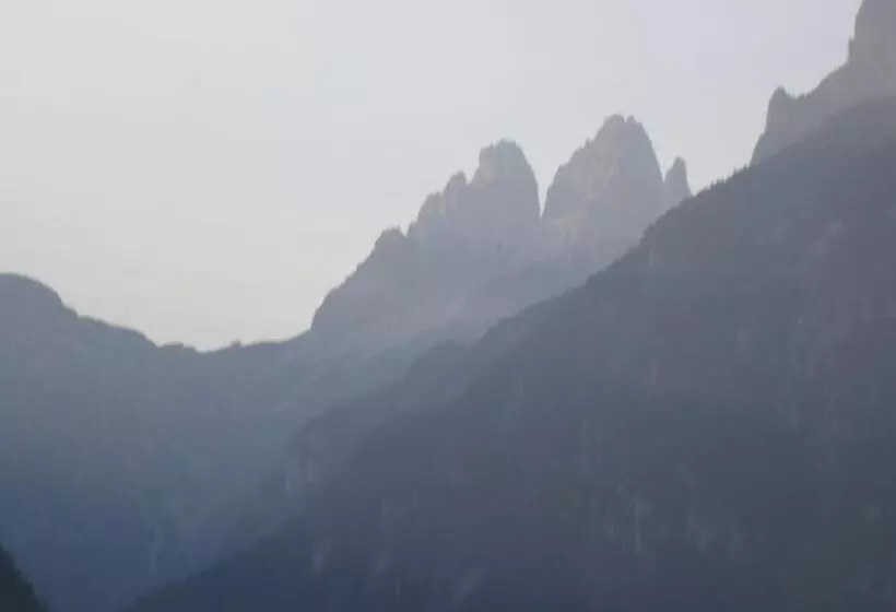 Aamiaismajoitus (B&B) Meublè Blue House