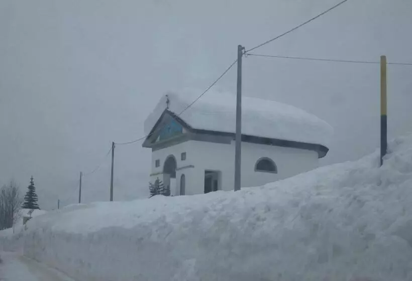 Aamiaismajoitus (B&B) Meublè Blue House
