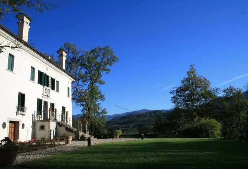 Aamiaismajoitus (B&B) Villa San Liberale   Suites & Wellness