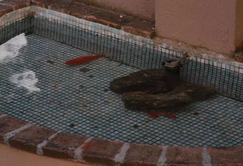 هتل Albergo El Rancho