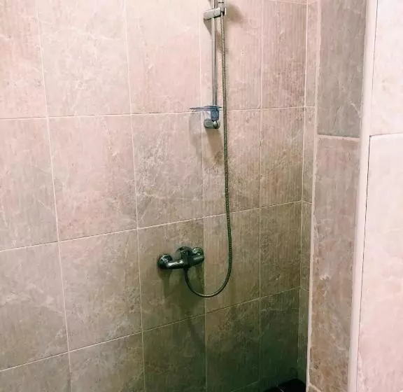 Hotelli And Entertaiment Complex Vlada