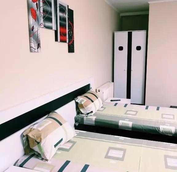 Hotelli And Entertaiment Complex Vlada