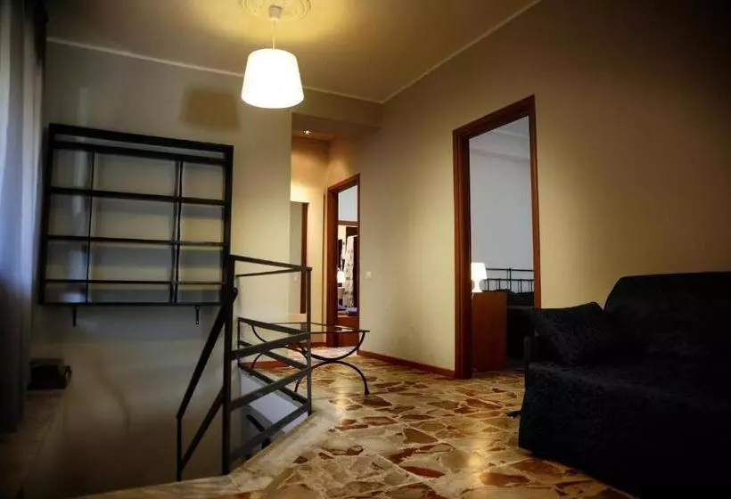 تختخواب و صبحانه Agritrinacria Rooms