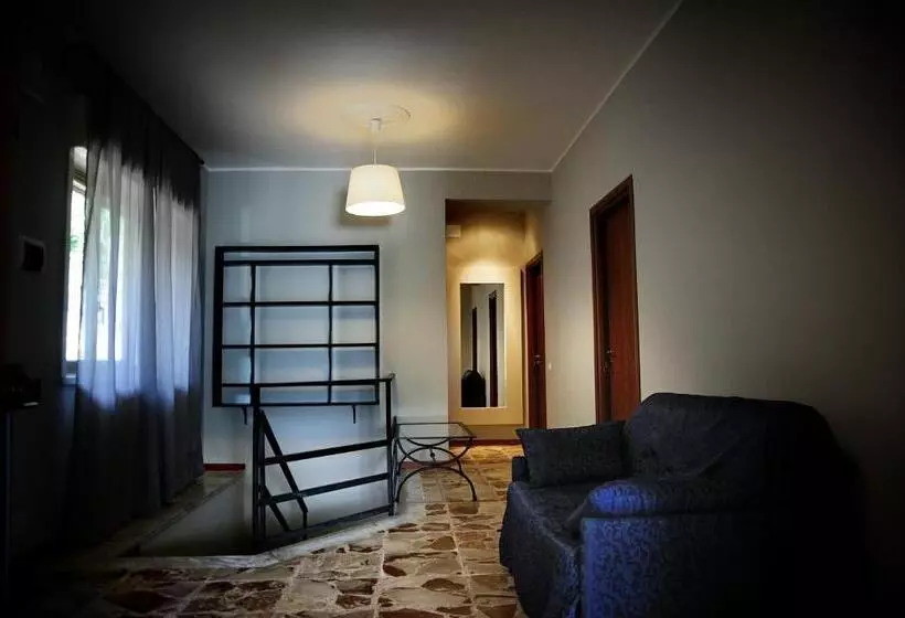 تختخواب و صبحانه Agritrinacria Rooms