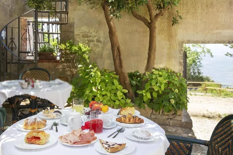 تختخواب و صبحانه Camere Di Ulisse