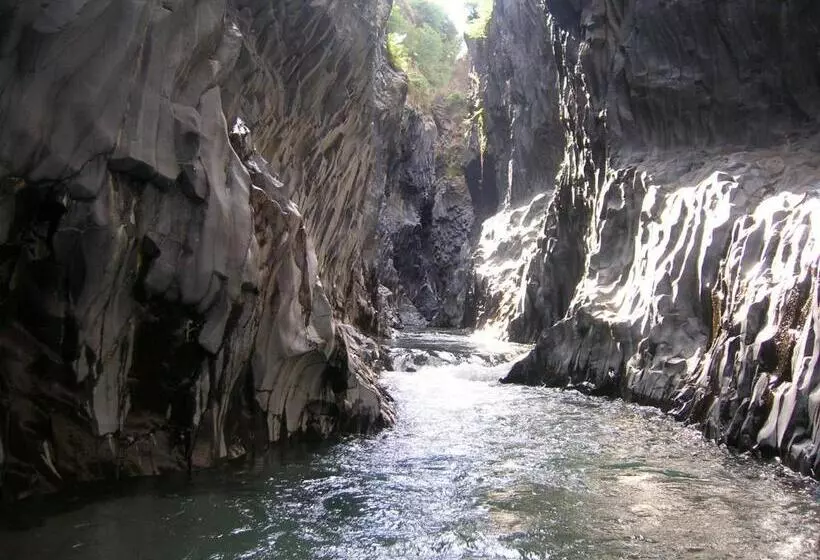 ベッドアンドブレックファースト Etma