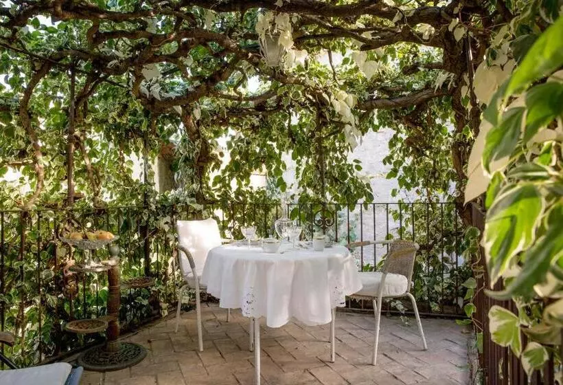 Aamiaismajoitus (B&B) Le Foglie Di Acanto