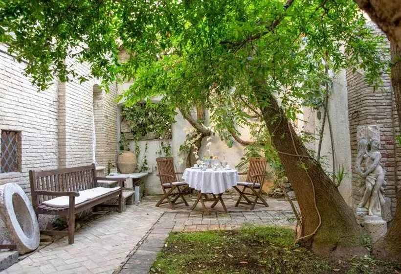 Aamiaismajoitus (B&B) Le Foglie Di Acanto