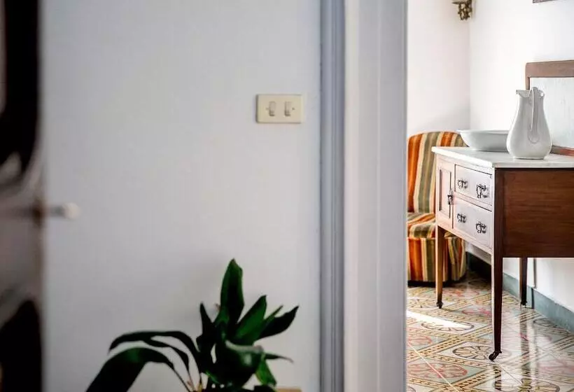 Aamiaismajoitus (B&B) Le Foglie Di Acanto