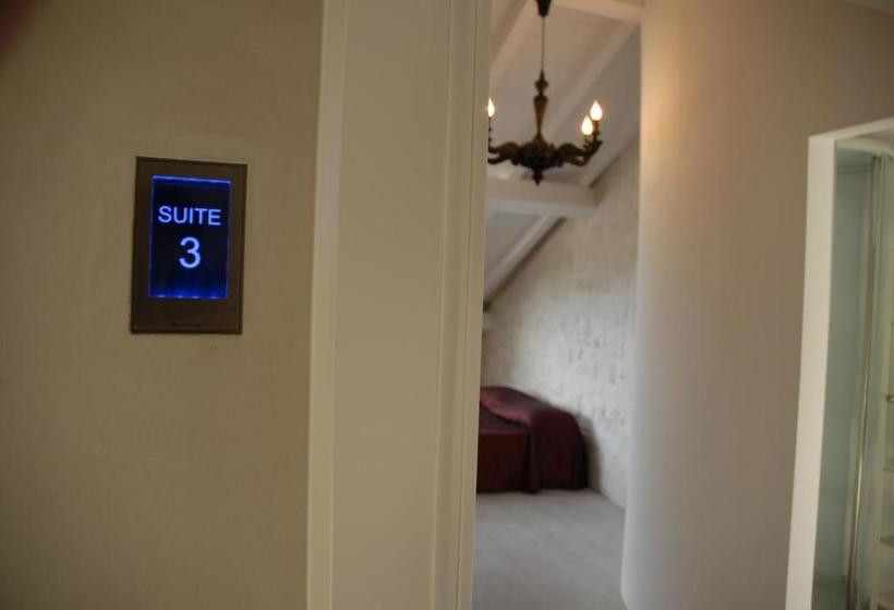 ベッドアンドブレックファースト Via Paradiso 32