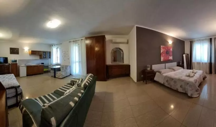تختخواب و صبحانه Villa Naclerio