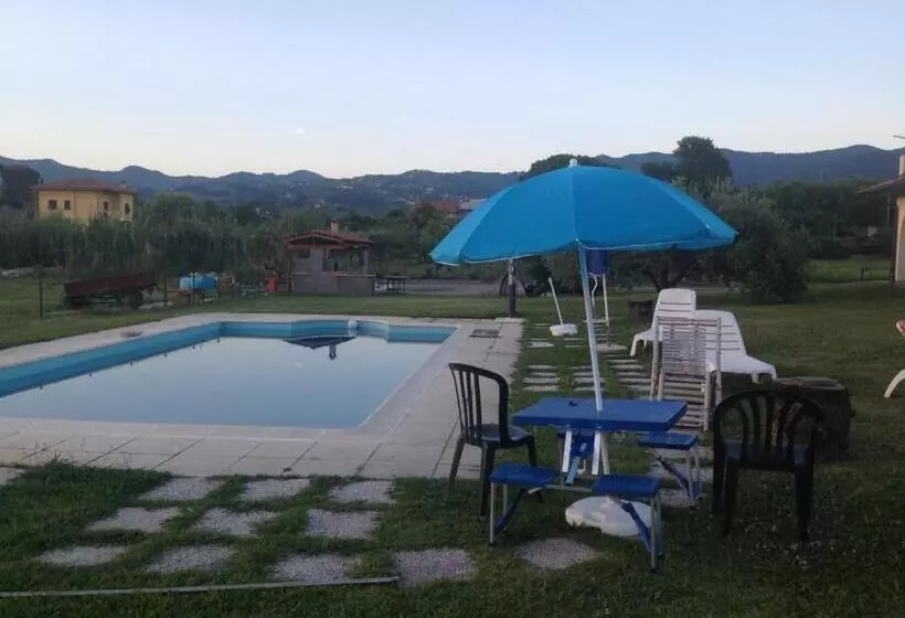 تختخواب و صبحانه Villa Naclerio