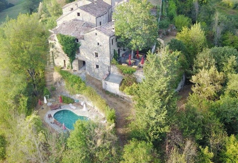 Szálloda Agriturismo Biologico Castello Della Pieve