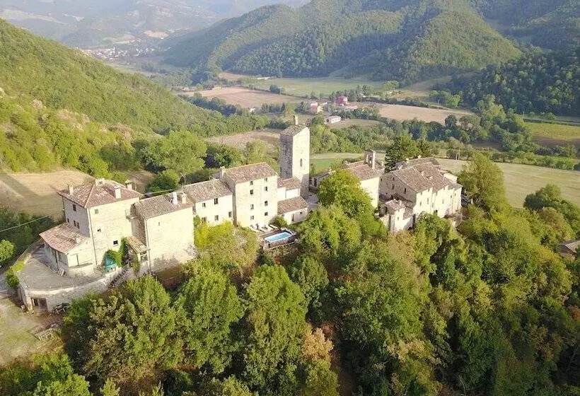 Hotelli Agriturismo Biologico Castello Della Pieve