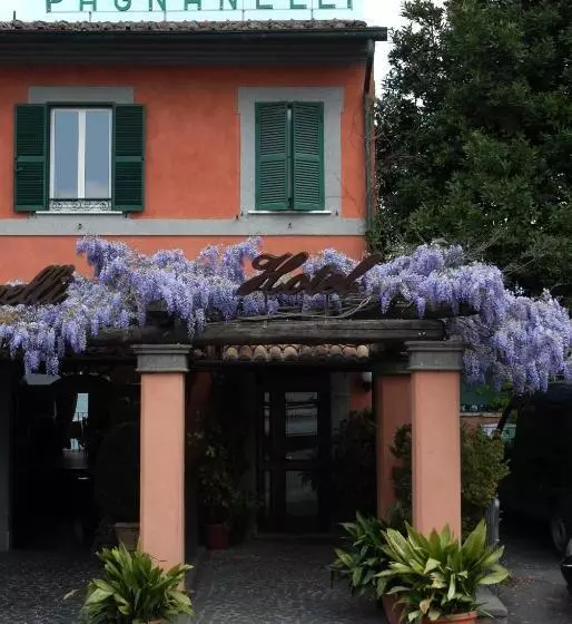 Hotelli Albergo Lucia Pagnanelli