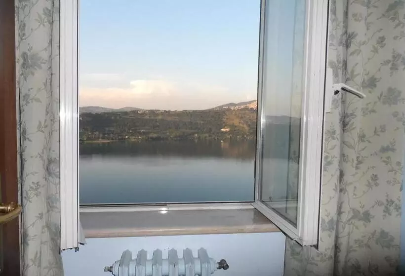 Hotelli Albergo Lucia Pagnanelli