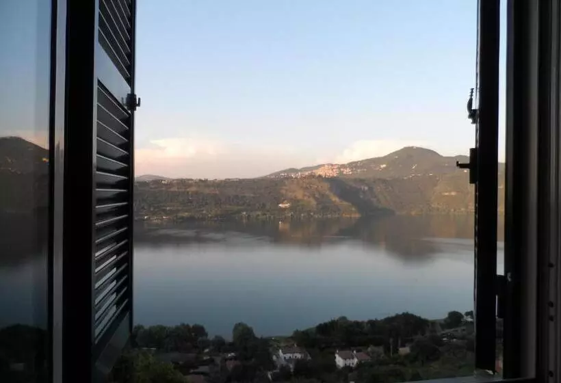 Hotelli Albergo Lucia Pagnanelli