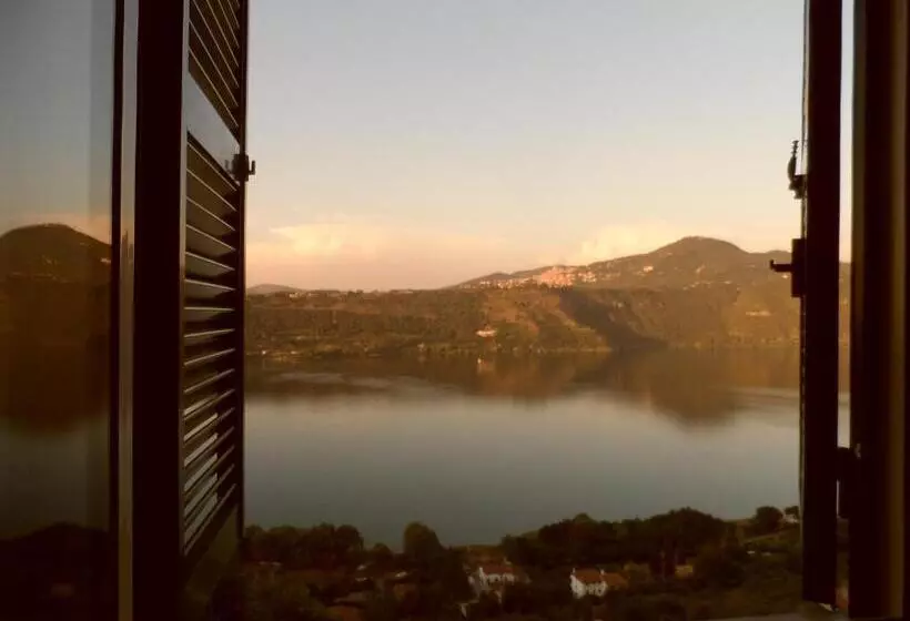 Hotelli Albergo Lucia Pagnanelli