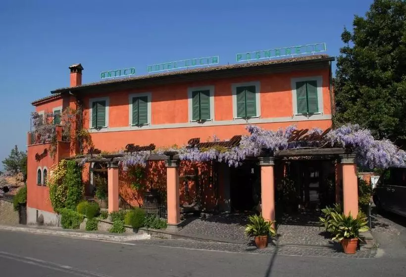 Hotelli Albergo Lucia Pagnanelli