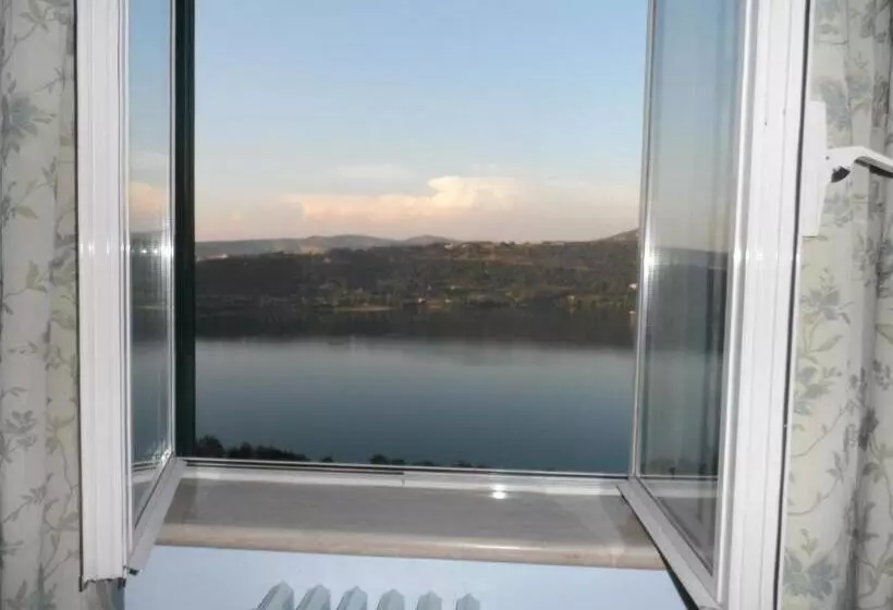 Hotelli Albergo Lucia Pagnanelli