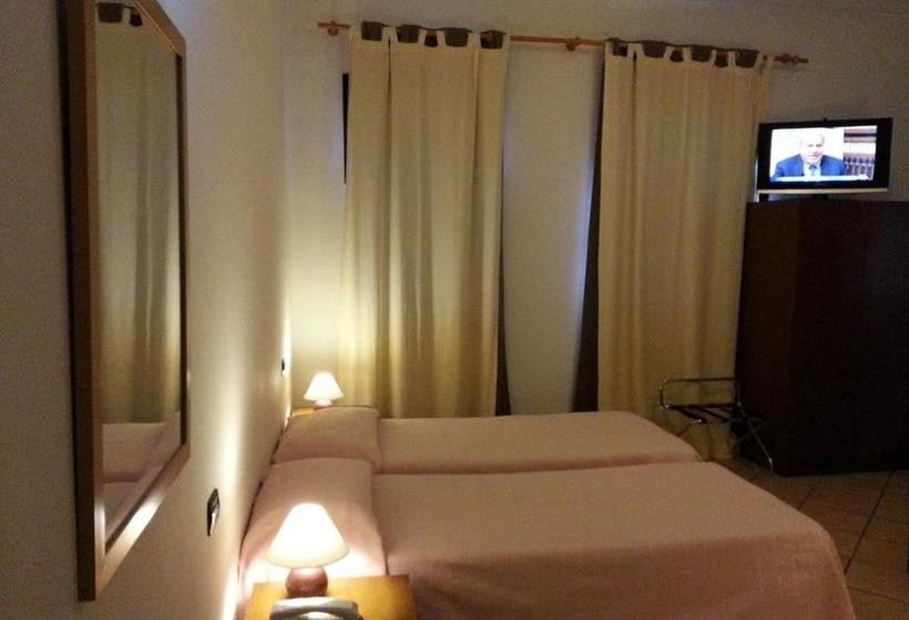 فندق Albergo Pizzeria Sole