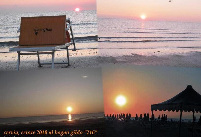 호텔 Gadames   Lunch On The Beach