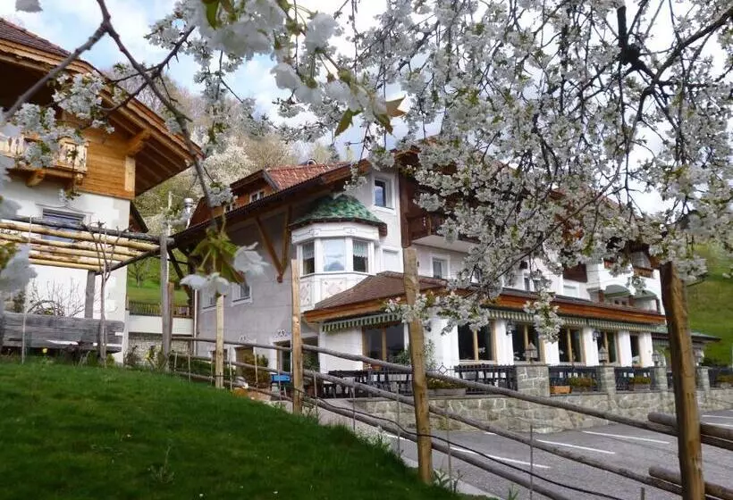 Hotelli Hubertusstube