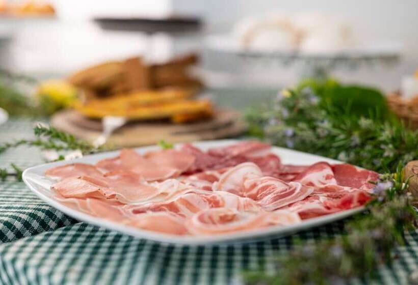 ホテル La Gioiosa