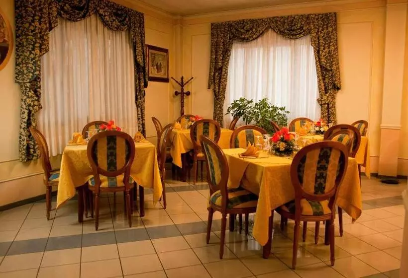 Hotelli Michelangelo