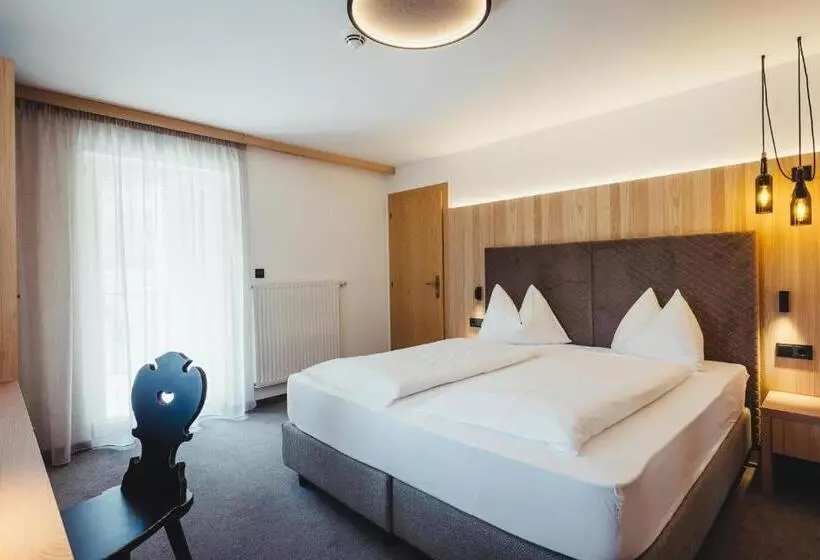 Weingut & Genusshotel Spitalerhof Superior