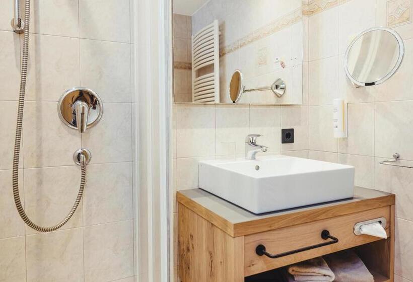 Weingut & Genusshotel Spitalerhof Superior