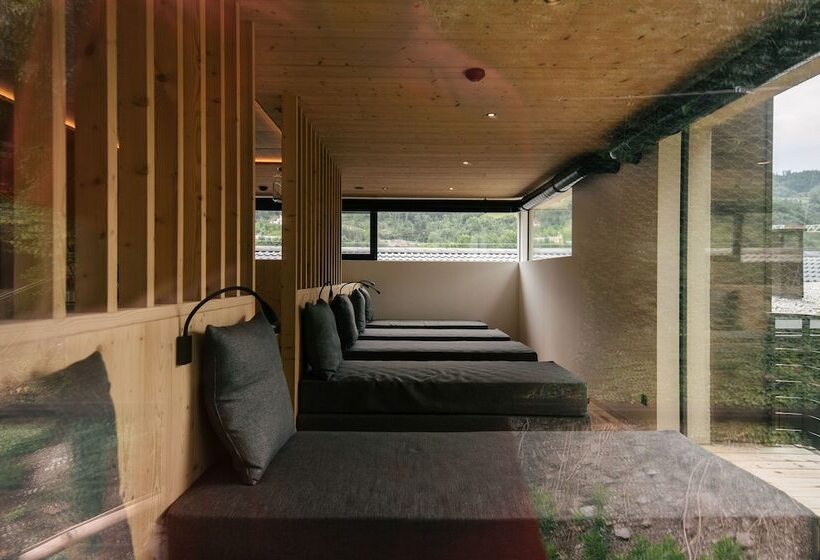 Weingut & Genusshotel Spitalerhof Superior