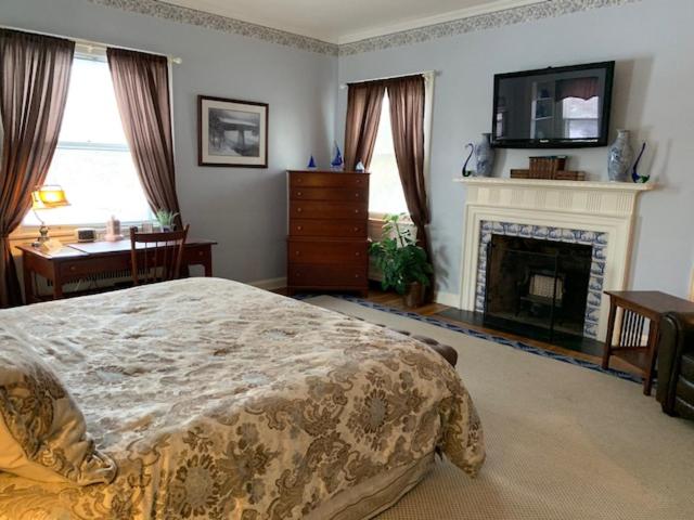 ベッドアンドブレックファースト Farrell House Lodge At Sunnybrook Trout Club