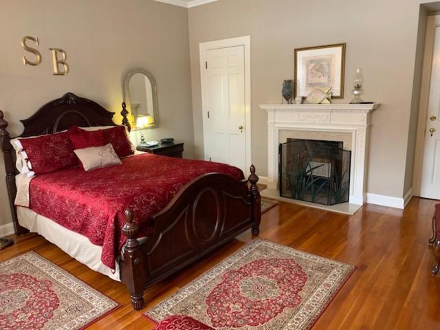 ベッドアンドブレックファースト Farrell House Lodge At Sunnybrook Trout Club