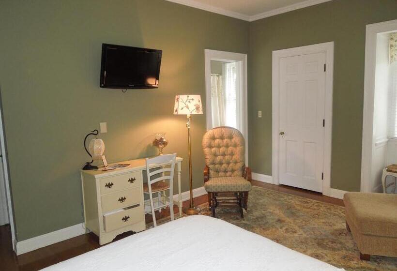 ベッドアンドブレックファースト Farrell House Lodge At Sunnybrook Trout Club