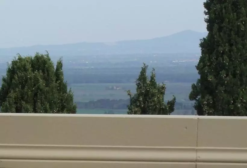 Aamiaismajoitus (B&B) Villa Le Luci