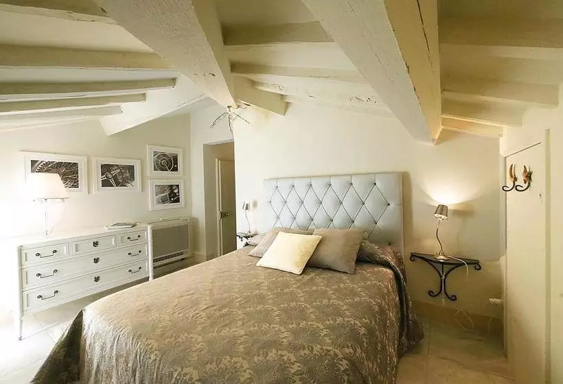 Aamiaismajoitus (B&B) Villa Le Luci