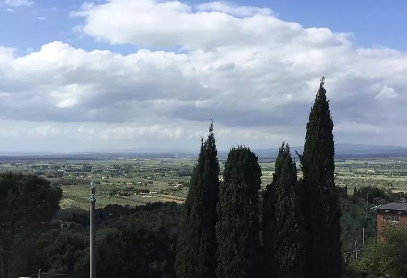 Aamiaismajoitus (B&B) Villa Le Luci