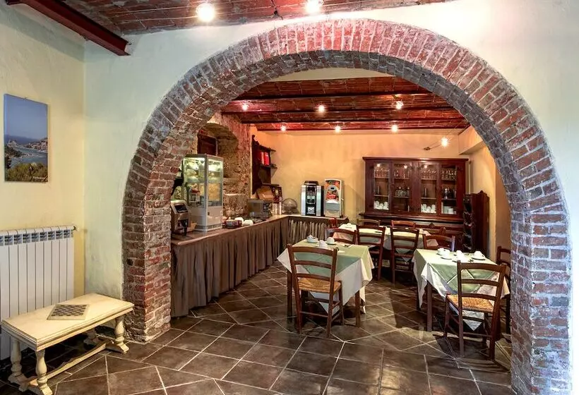 Hotelli Albergo La Villetta