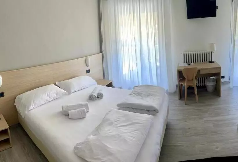 هتل Astoria