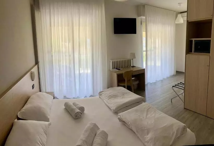 هتل Astoria