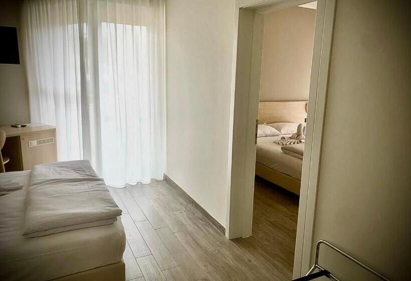 בית מלון כפרי Astoria