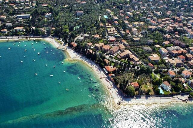 בית מלון כפרי Astoria