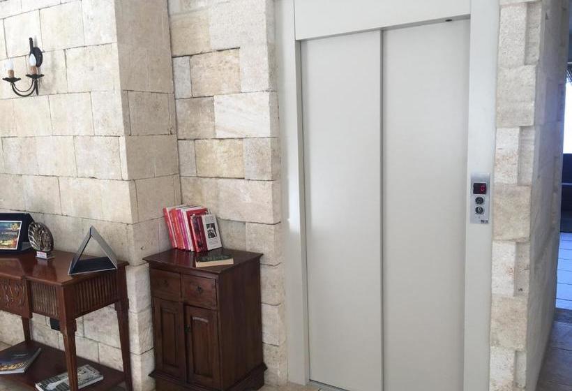 فندق Caposperone Resort