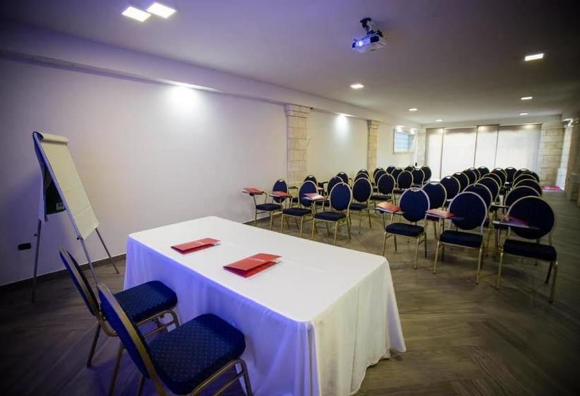 فندق Caposperone Resort