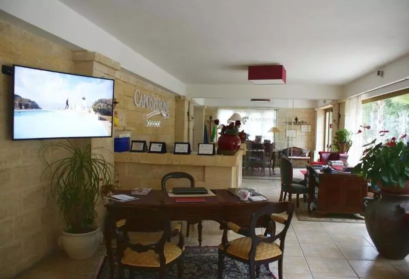 Hotelli Caposperone Resort